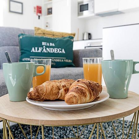 Stylish Flat W/ Gym & Parking By Lovelystay Porto Luaran gambar
